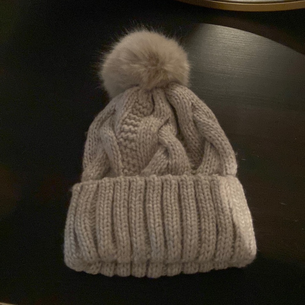 H&M hat - Picture 2 of 2